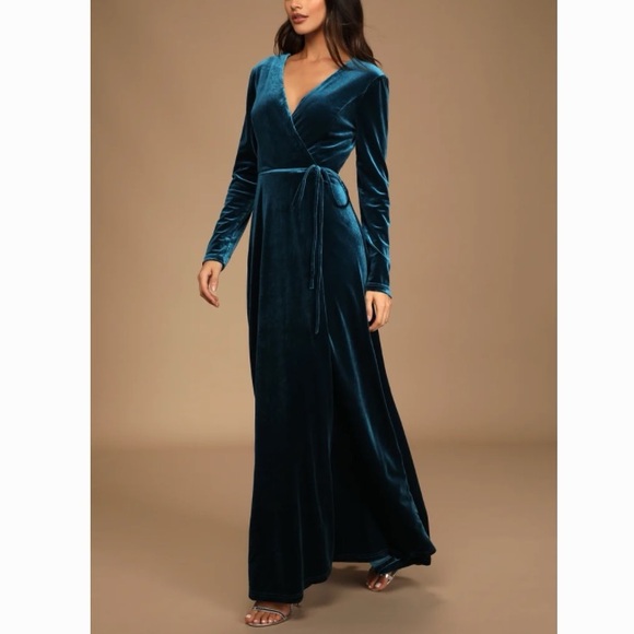 NWT Lulus Velvet Wrap Maxi Dress - Picture 2 of 9